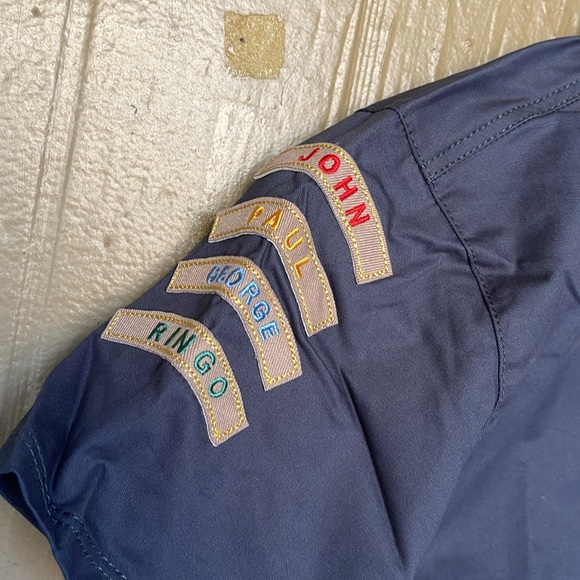 Junk Food The Beatles Sgt Peppers kid shirt - Picture 6 of 10